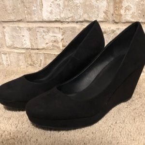 Apt9 Kensington Faux Suede Wedges